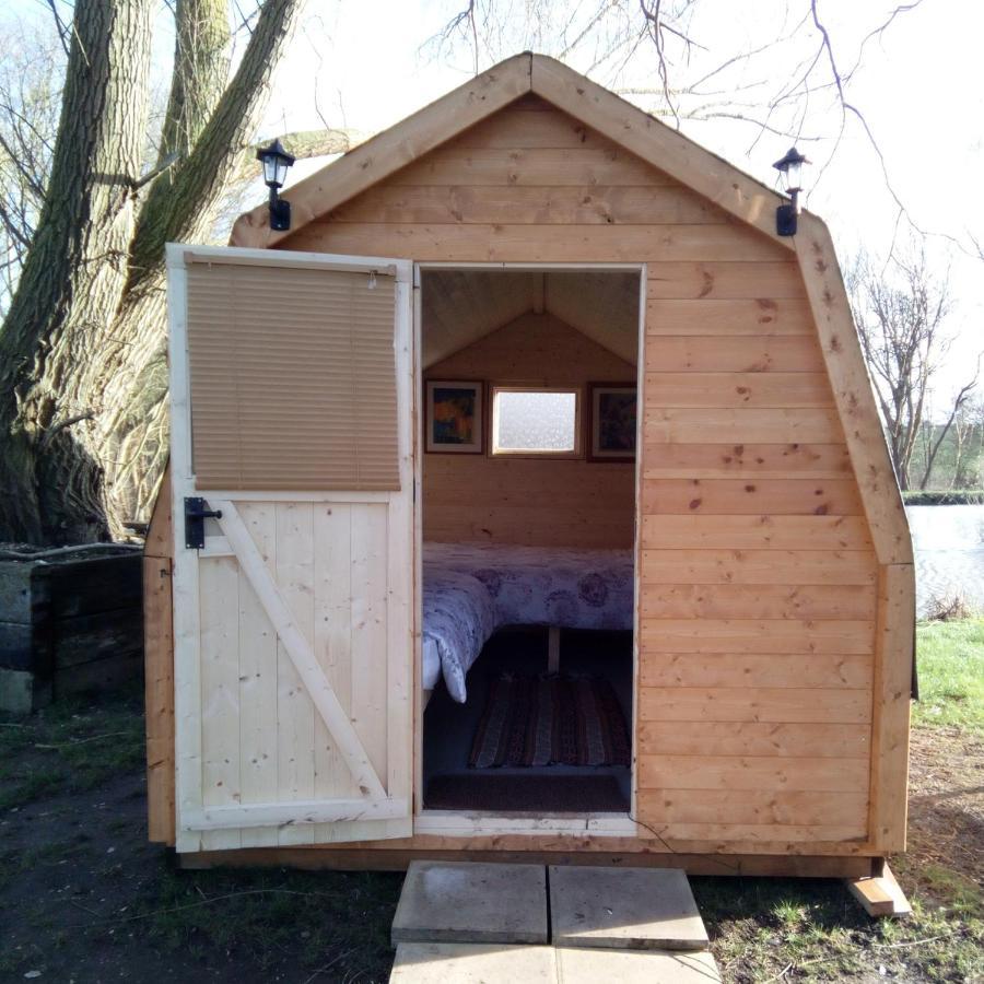 Rum Bridge "Patsy'S" Family Glamping Pod Hotel Clare Exterior photo