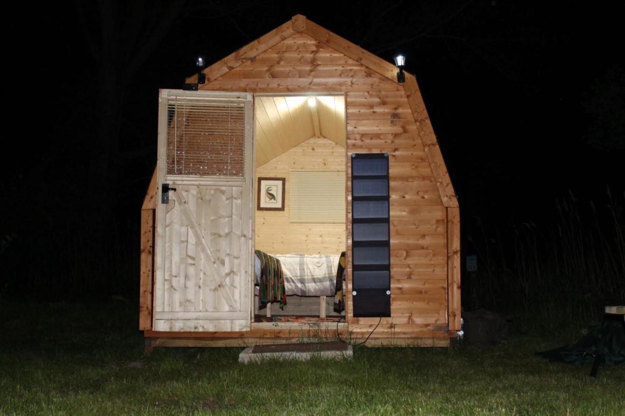 Rum Bridge "Patsy'S" Family Glamping Pod Hotel Clare Exterior photo