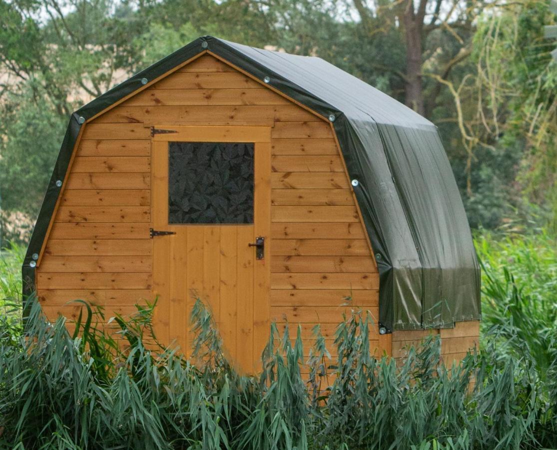 Rum Bridge "Patsy'S" Family Glamping Pod Hotel Clare Exterior photo